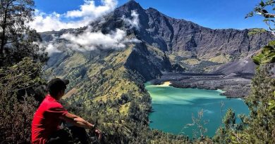 Start Hiking Mount Rinjani on the ultimate adventure with the Senaru 3D2N trekking experience. Starting in the charming Senaru village,