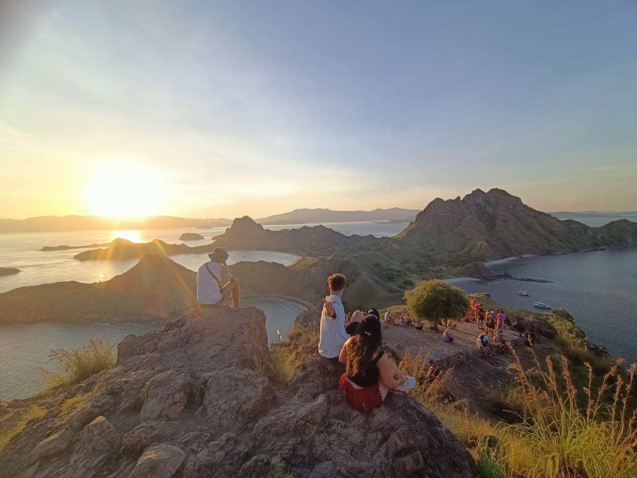5 Days 4 Nights Komodo National Park & Labuan Bajo Tour